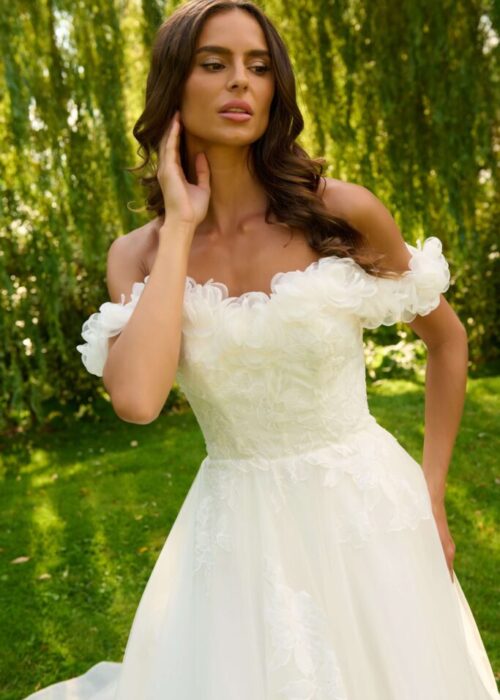 Rosanna-3-683x1024-500x700 Rosanna Veil