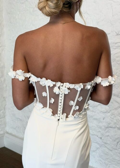 Cait-768x1024-500x700 Rosanna Veil